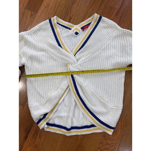 Signature Vintage Brand Cable knit V-Neck Pullover Sweater Women's - Size: Small - Picture 6 of 7